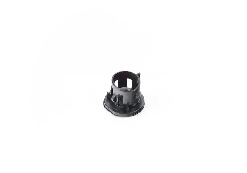 OEM EVELLECTOR PLUG 51117421934 FOR BMW 7 Series {G11, G12}. Original BMW piece ideal to beautify or cover parts of the vehicle. Perfect to keep the original aesthetic finish.