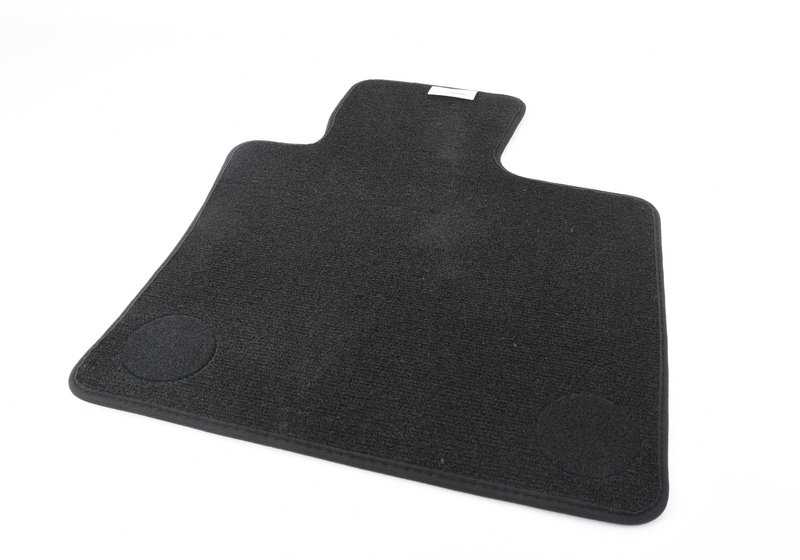 Driver's side floor mat for BMW F15, F85, F16, F86 (OEM 51477439860). Original BMW