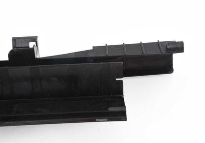 Soporte derecho del módulo OEM 17117644872 para BMW X5 F15 xDrive40e. Compatible con modelos KT01 y KT02 (2015-2018). Pieza original BMW.