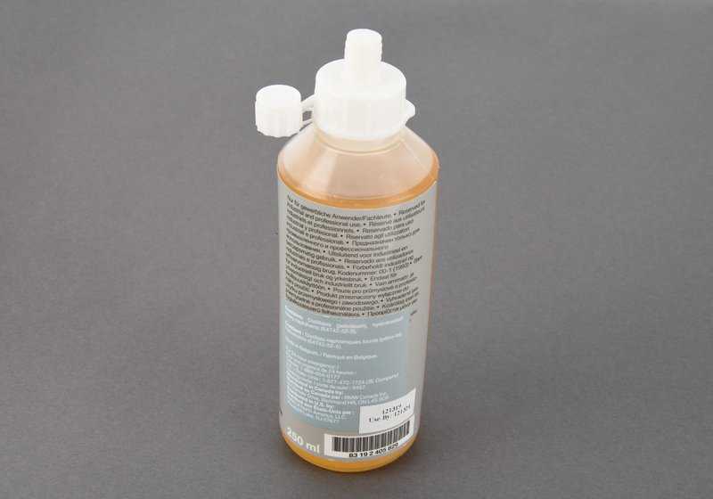 Pasta de montaje OEM 83192405829 para BMW (E81,E82,E87,E88,F20,F21,F40,F52,F22,F23,F44,F45,F46,F87,G42,G87,U06,E36,E46,E90-E93,F30-F35,F80,G20-G81,G80,G81,F32-F36,F82,F83,G22-G26,G82,G83,E28,E34,E60,E61,F07,F10,F11,F18,F90,G30-G38,E24,E63,E64,F06,F12