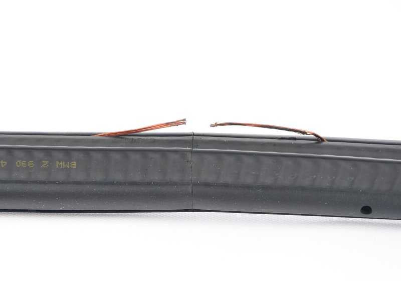 Junta goma maletero OEM 51762990474 para BMW X1 E84. Original BMW.