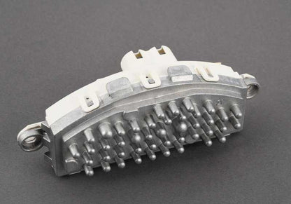 Resistor del ventilador OEM 64119276112 para BMW F20, F21, F22, F23, F87, F30, F31, F34, F80, F32, F33, F36, F82, F83, F15, F85, F16, F86, I12, I15. Original BMW.
