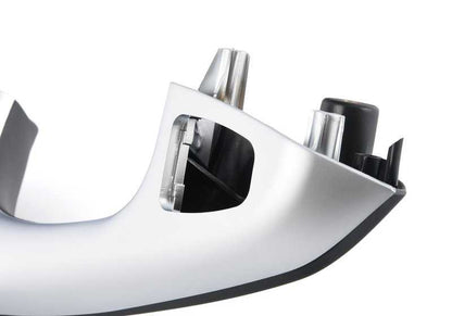 Reposabrazos izquierdo acabado aluminio mate para BMW E46 (316Ci, 318Ci) OEM 51418259963. Compatible con versiones manual y automática. Original BMW.