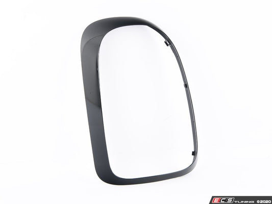 Anillo embellecedor izquierdo para piloto trasero negro brillo OEM 51712414989 para MINI Countryman F60 Cooper, Cooper ALL4… y más. Original MINI.