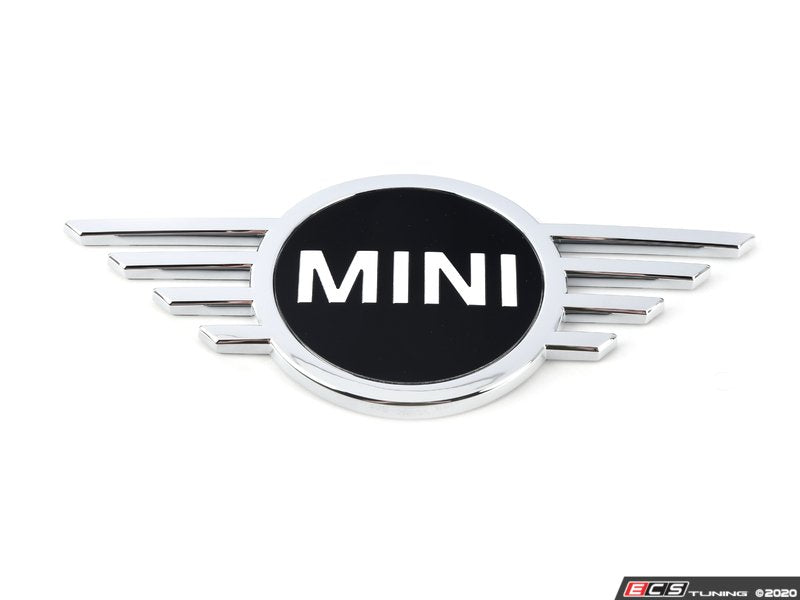 Emblème MINI OEM 51149447805 pour MINI F55, F56, F56 BEV, F57, F55 LCI, F56 LCI, F56 BEV LCI, F57 LCI. Original MINI.