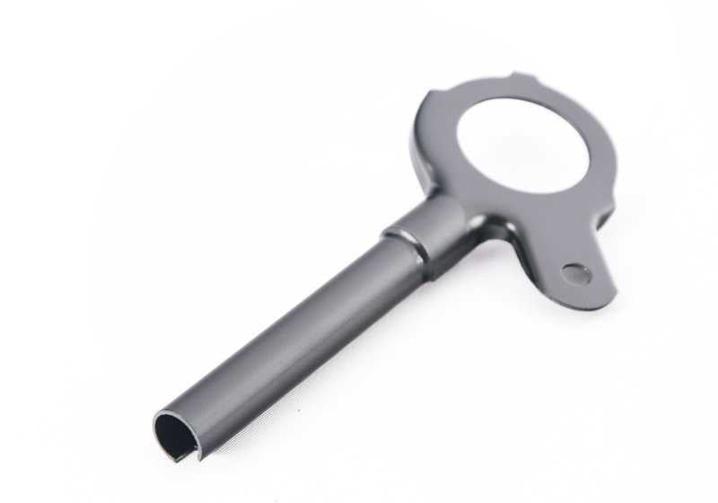 Soporte derecho OEM 31421242232 para BMW E30. Pieza original BMW.