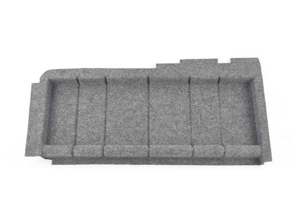 Panel lateral derecho maletero OEM 51478120520 para BMW E34. Pieza original BMW. Color antracita. Ideal para reemplazo si falta o está rota la tapa lateral del maletero.