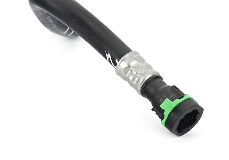 Tubo de retorno del radiador de aceite de transmisión OEM 17227853890 para BMW F87. Original BMW.