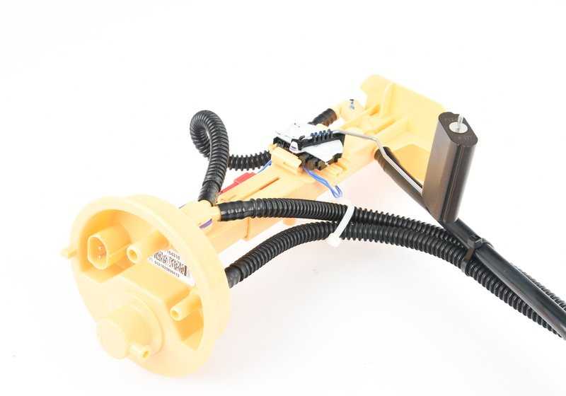 Unità di carburante con sensore di livello sinistro OEM 16117494926 per BMW X5 E70 {3.0D, 3.0SD, XDrive30D, XDrive40D, XDRiverm50d}. Compatibile con tutti i motori indicati. BMW originale.