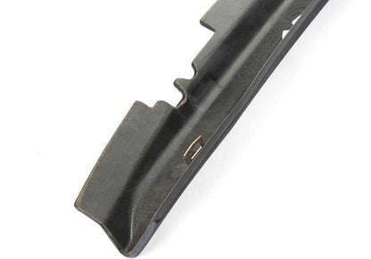 Embellecedor OEM 54318169870 para BMW E36 {318i, 318is, 320i} con techo manual o eléctrico semiautomático. Original BMW.