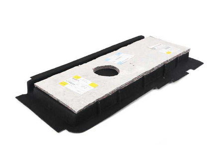 Panel lateral derecho maletero OEM 51478120520 para BMW E34. Pieza original BMW. Color antracita. Ideal para reemplazo si falta o está rota la tapa lateral del maletero.