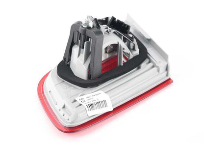 Luz trasera izquierda en tapa del maletero OEM 63217162299 para BMW Serie 3 E92 (2005–2010). Original BMW.