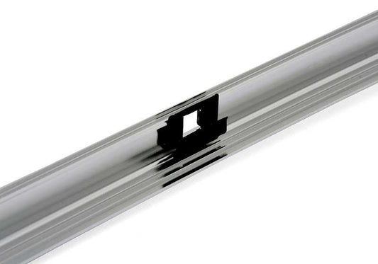 Embellecedor frontal izquierdo cromado OEM 51328185273 para BMW E39 (520d, 520i). Original BMW.