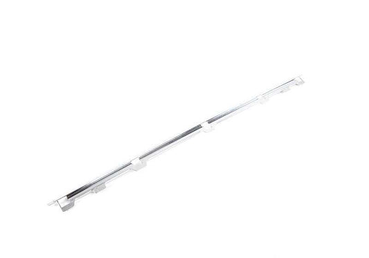 Embellecedor frontal OEM 51118226559 para BMW Serie 5 E39 (525i, 528i, 530i). Compatible con modelos fabricados entre 1996 y 2003. Original BMW.