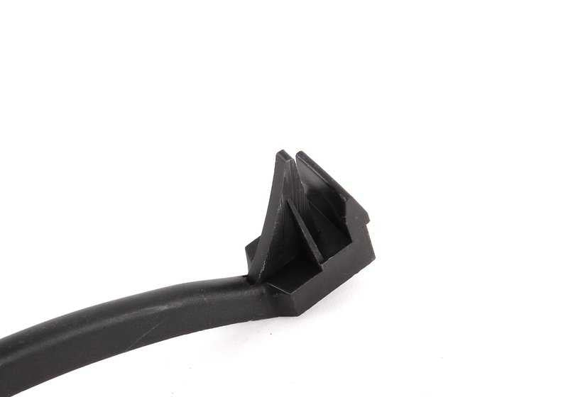 Soporte delantero de conducto de aire OEM 51718215361 para BMW E39 520d, 520i. Compatible con versiones manuales y automáticas. Original BMW.