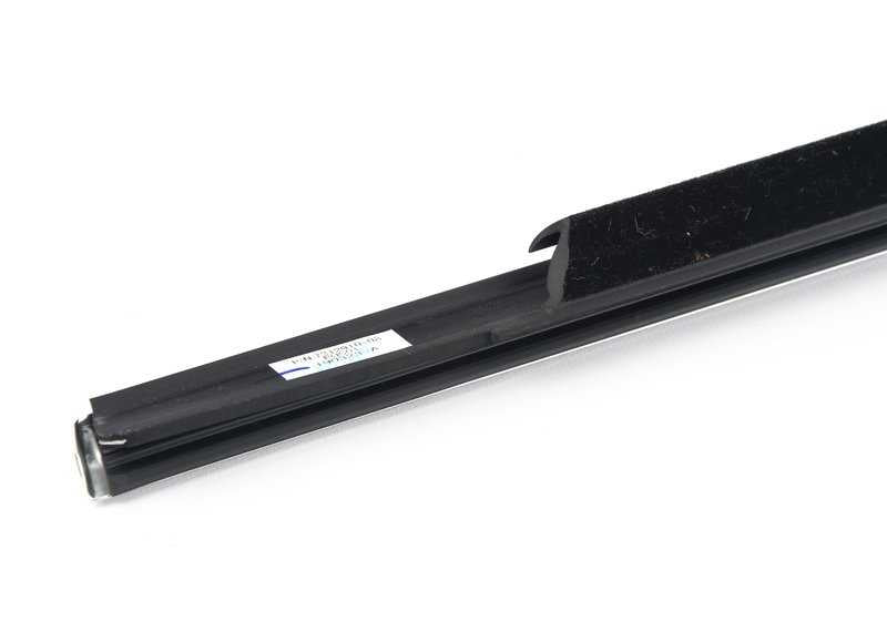 Junta exterior de puerta trasera derecha OEM 51357312910 para BMW F31 y F31N. Original BMW.
