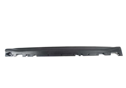 Cubierta de estribo lateral izquierdo OEM 51777191241 para BMW X5 {E70} todos los modelos: 3.0d, 3.0sd, 3.0si, 4.8i, xDrive30d. Original BMW.