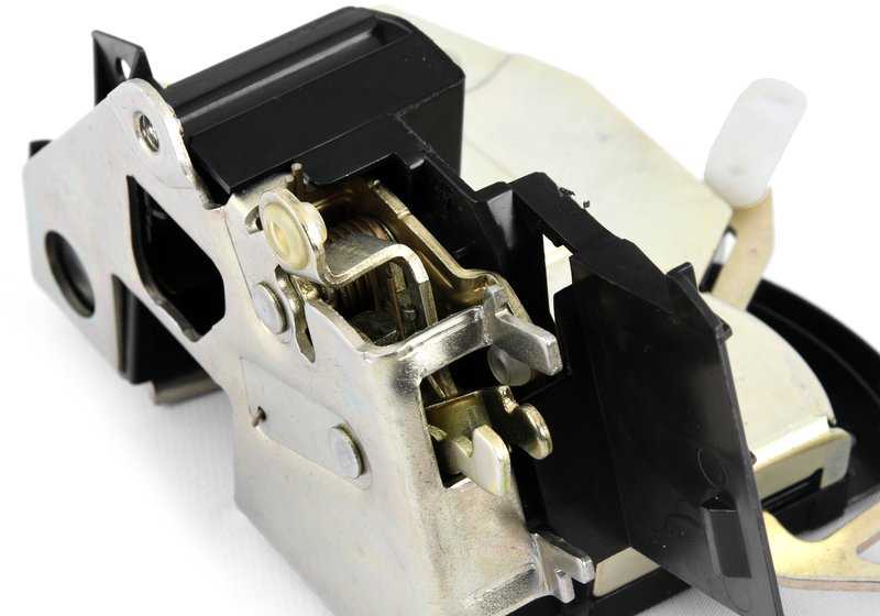 OEM right front door closure 51218397108 for BMW Z3 E36 (all models: 1.8, 1.9, 2.0, 2.2, 2.8). Original BMW.