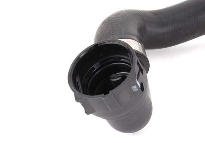 Manguera de refrigerante OEM 17123413819 para BMW X3 {E83} 2.5i y 3.0i (todos los modelos con motor M54, automático o manual, 4x4, 2003-2006). Original BMW.