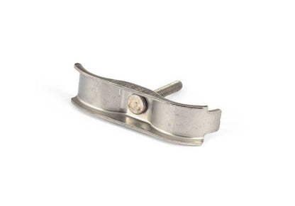 Abrazadera de escape OEM 18303422385 para BMW E83. Original BMW.