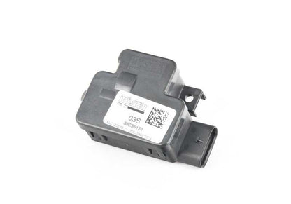 Motor de cierre de tapa de carga OEM 61136805424 para BMW i3 {I01} versiones 60Ah, 94Ah y 120Ah, con o sin Rex. Compatible con modelos de 2013 a 2022. Repuesto original BMW.