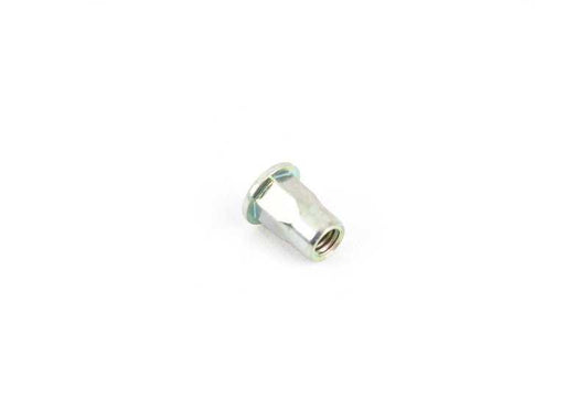 Tuerca remachada plana M6 OEM 07147174530 para MINI E36, E38, Z3, E89, R60 y BMW E36, E38, Z3, E89. Pieza original MINI y BMW ideal para fijaciones sin acceso trasero.