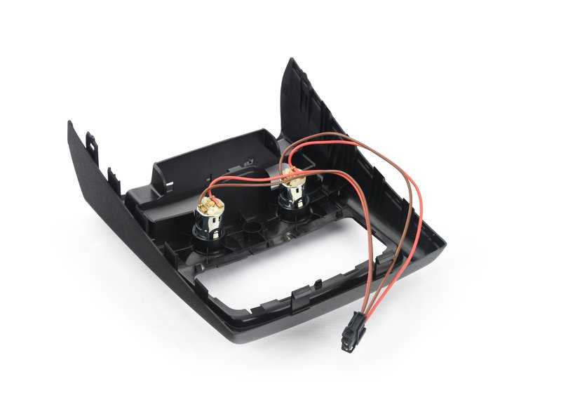 Embellecedor trasero negro OEM 51167150155 para BMW Serie 3 E90 y E91 (316d, 316i). Compatible con modelos fabricados entre 2008 y 2011. Original BMW.