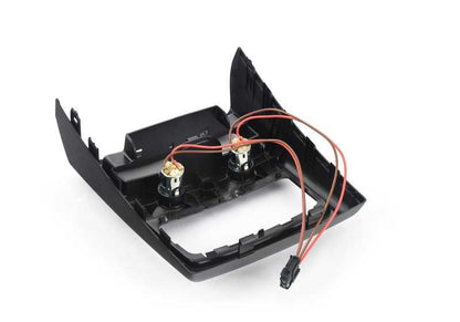 Embellecedor trasero negro OEM 51167150155 para BMW Serie 3 E90 y E91 (316d, 316i). Compatible con modelos fabricados entre 2008 y 2011. Original BMW.