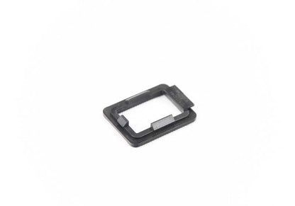 Protector de cable Bowden OEM 51642752242 para MINI R55, R56, R57, R58, R59. Pieza original MINI, protege el cable contra rozaduras o desgastes. Ideal para mantener el sistema en buen estado.