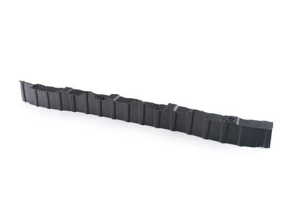 Tapa embellecedora de enganche de remolque central inferior OEM 51127338781 para BMW F25, F26. Original BMW.
