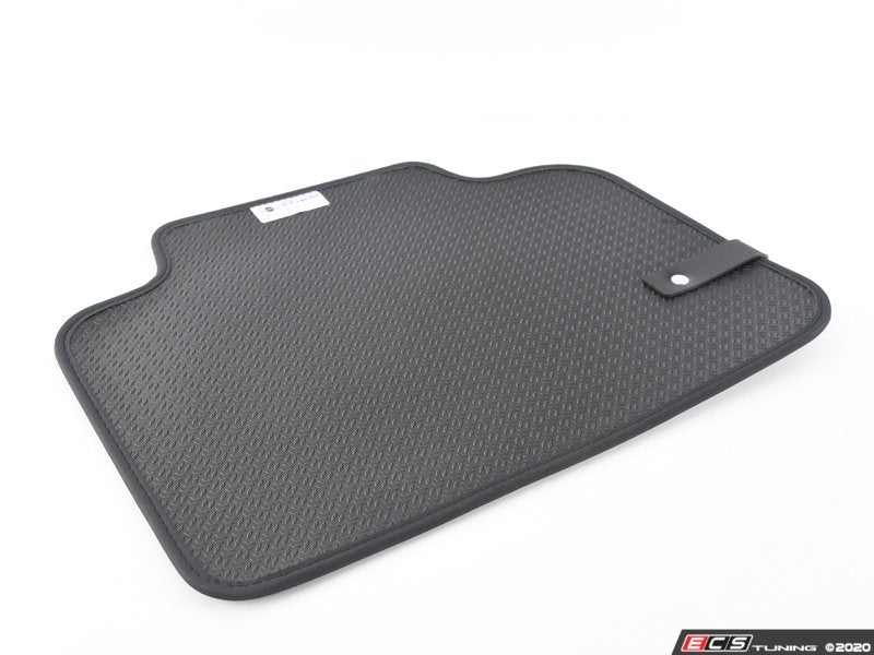 Juego de alfombrillas textiles traseras negras OEM 51472447612 para MINI Countryman F60 con volante a la izquierda. Original MINI.