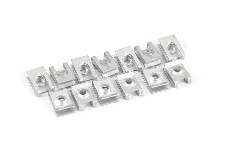 Kit de montaje parachoques trasero OEM 51122410279 para BMW X3 E83, E83N. Original BMW.