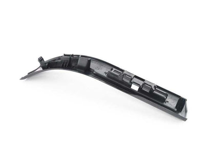 Embellecedor entrada puerta trasera derecha negro OEM 51477369206 para BMW F16 y F86. Original BMW.