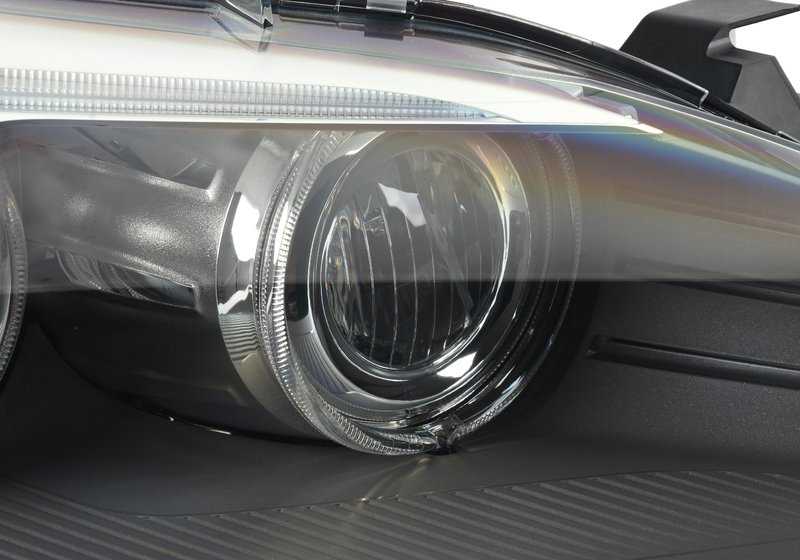 Faro delantero derecho Xenón adaptativo (AHL) OEM 63117272018 para BMW F06, F12, F13 (incl. 650i xDrive). Original BMW.