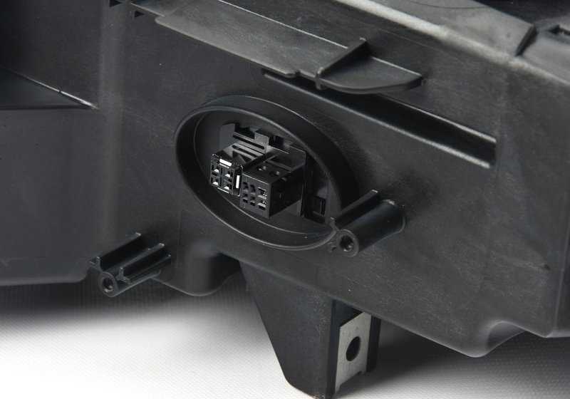 Faro delantero derecho Xenón adaptativo (AHL) OEM 63117272018 para BMW F06, F12, F13 (incl. 650i xDrive). Original BMW.