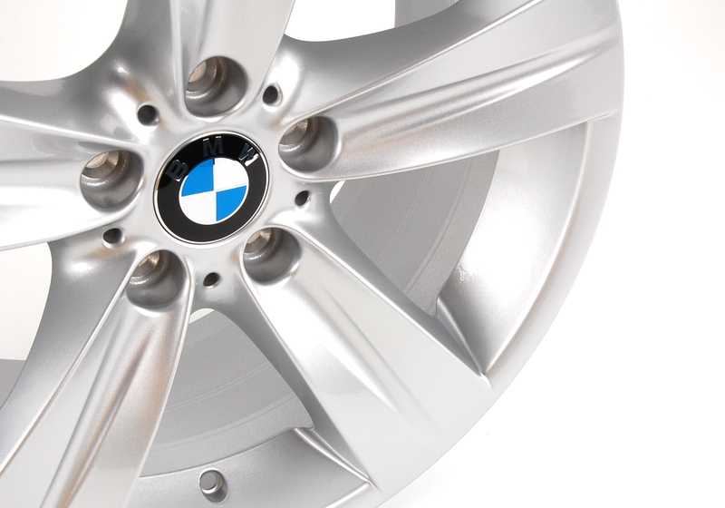 ALLOY TIRE Design Star 189 OEM 36116768859 pour BMW E90, E91, E92, E93. BMW d'origine.