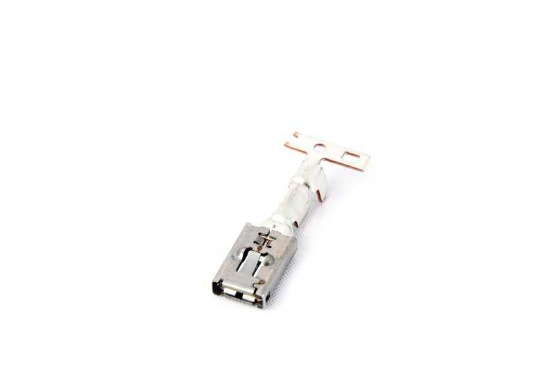 Conector Steckhülse LSK8 OEM 12527508006 para BMW E81, E82, E87, E88, E90, E91, E92, E93, E60, E61, F07, F10, F11, F90, G30, G31, E63, E64, F06, F12, F13, G32, E65, E66, F01, F02, F04, G11, G12, F48, F39, G01, G02, E53, F15, G05, F85, F16, F86, E89,