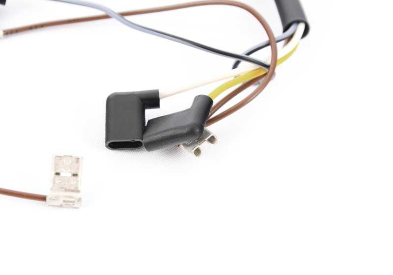 Cableado de faro OEM 61121358177 para BMW Motorrad R 100, R 100/7, R 100 CS, R 100 RT, R 100 S {modelos R247}. Original BMW.