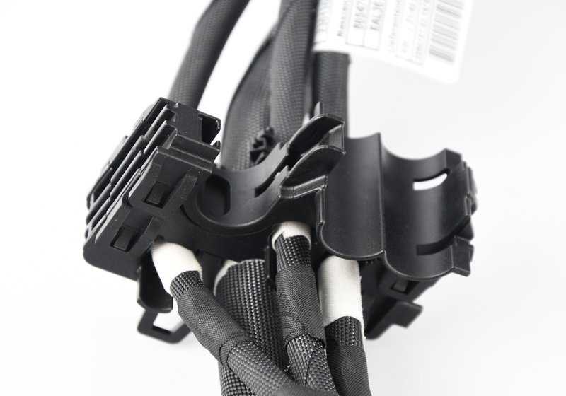 Cableado sensor motor OEM 12518652588 para BMW X5 F15 y X6 F16 xDrive50i. Original BMW.
