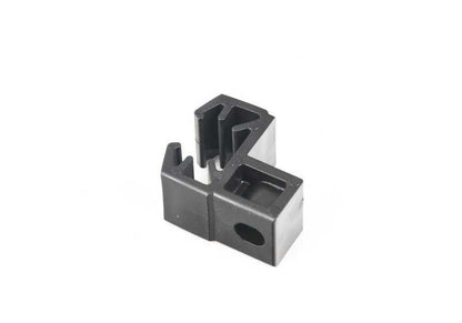 Soporte de tubería de aceite OEM 17211709492 para BMW E30 y E34. Original BMW.