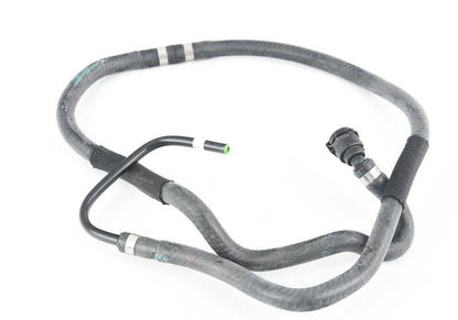 Tubo del vaso de expansión OEM 17127627331 para BMW F15 xDrive50i y F16 xDrive50i. Original BMW.