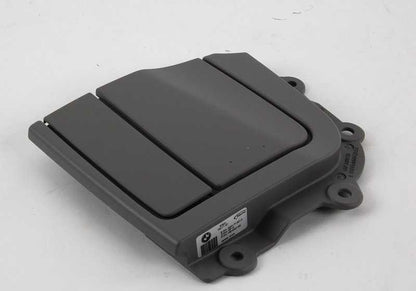 Salida varilla izquierda capota OEM 54377174546 para BMW E93 y E93N. Repuesto original BMW.