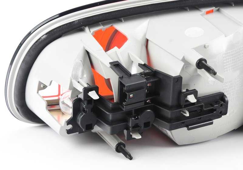 Piloto trasero izquierdo OEM 63217354985 para MINI F54 (Clubman). Pieza original MINI.