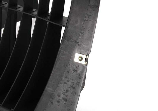 Cubierta inferior izquierda del compartimento del motor OEM 51718187505 para BMW E39. Original BMW.