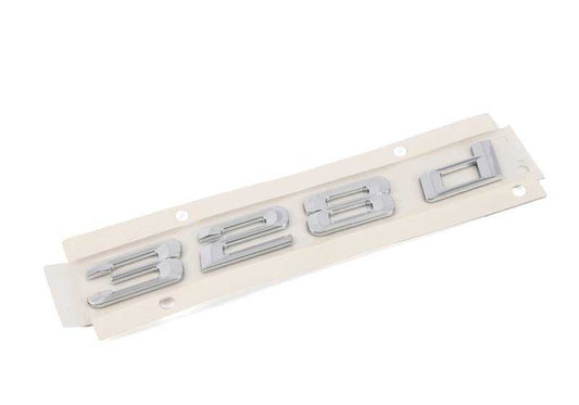 Emblema trasero "328d" OEM 51147374837 para BMW F30, F31, F34. Original BMW.