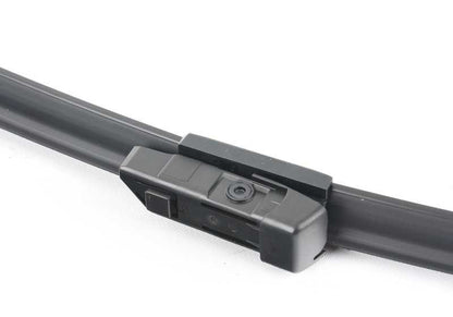 Juego de limpiaparabrisas delanteros OEM 61615A27D68 para BMW X1 F48, F48N, F49, F49N. Visibilidad perfecta incluso a alta velocidad y con mal tiempo. Original BMW.