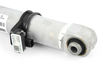 Absorbatteur arrière gauche EDC OEM 33528008629 pour BMW F87, F80, F82. BMW d'origine.