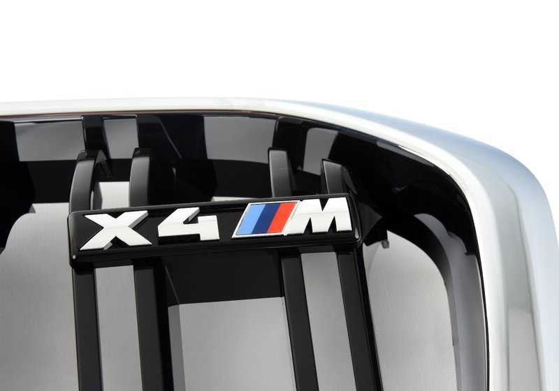 Rejilla embellecedora delantera izquierda OEM 51118071047 para BMW X4 M Competition F98 (UJ01, UJ02) 2019-2021. Pieza original BMW.