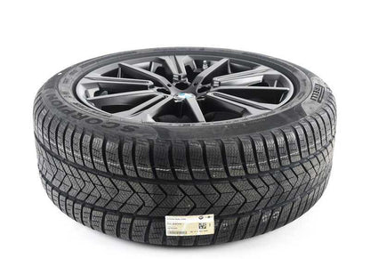 Juego de ruedas de invierno completas M Performance radios estrella 748M OEM 36112462595 para BMW G05, G06. Original BMW.
