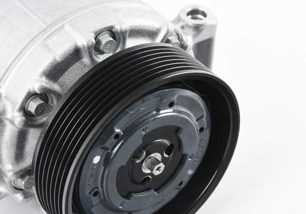 Compresor de aire acondicionado OEM 64526956719 para BMW E82, E88, E90, E90N, E91, E91N, E92, E92N, E93, E93N, E84, E89. Original BMW.